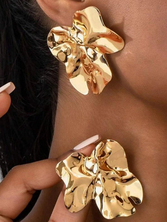 Geometric dangle earrings with modern angular design – trendy fashion jewellery for women | Beauth India