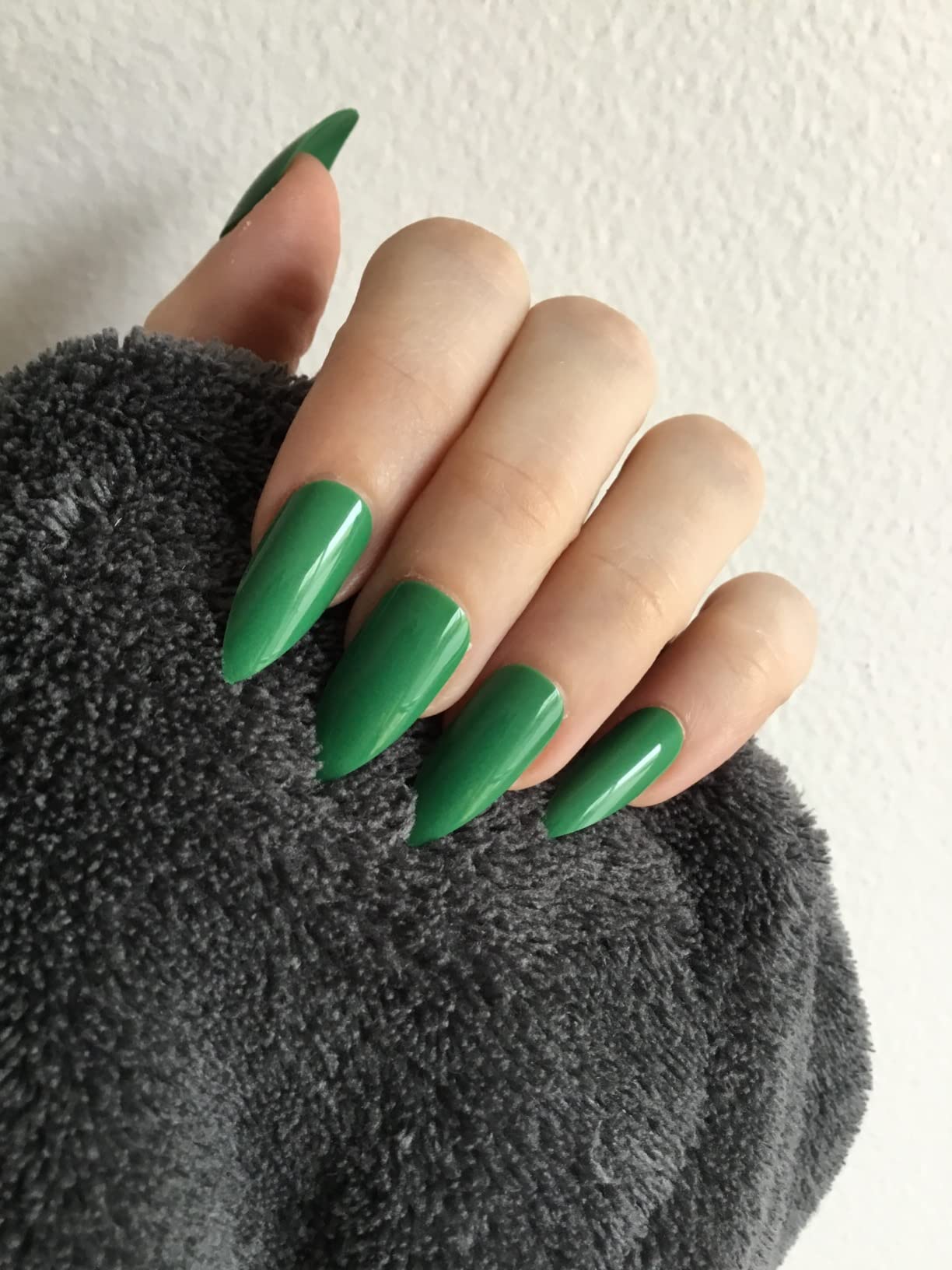 Stylish Green Nail